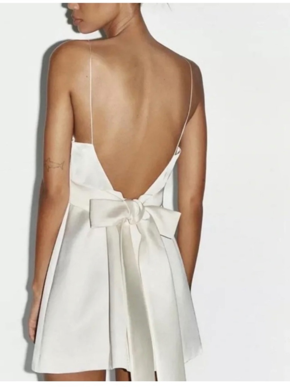 ZARA WHITE MINI DRESS WITH OVERSIZED BOW 🎀